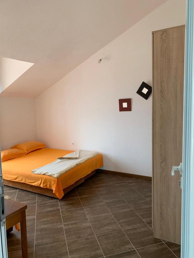 公寓 Vila Alexandria *